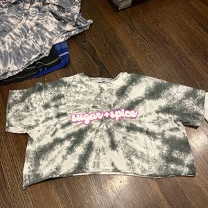 Adika cropped graphic Tye dye shirt